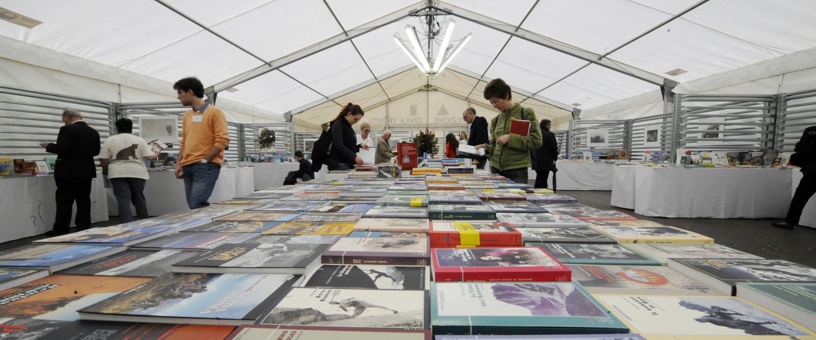 APERTURA MONTAGNALIBRI. 31a RASSEGNA INTERNAZIONALE DELL'EDITORIA DI MONTAGNA. APERTURA MONTAGNALIBRI. 31a RASSEGNA INTERNAZIONALE DELL'EDITORIA DI MONTAGNA.