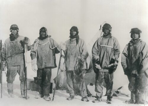 ROBERT SCOTT AND THE RACE FOR THE SOUTH POLE