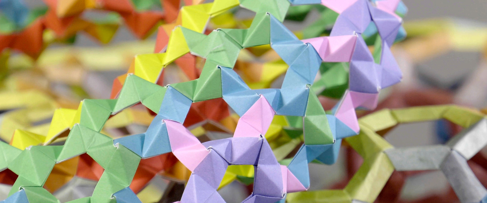 ORIGAMI IN BILICO TRA ARTE, TECNOLOGIA, DIDATTICA ORIGAMI IN BILICO TRA ARTE, TECNOLOGIA, DIDATTICA