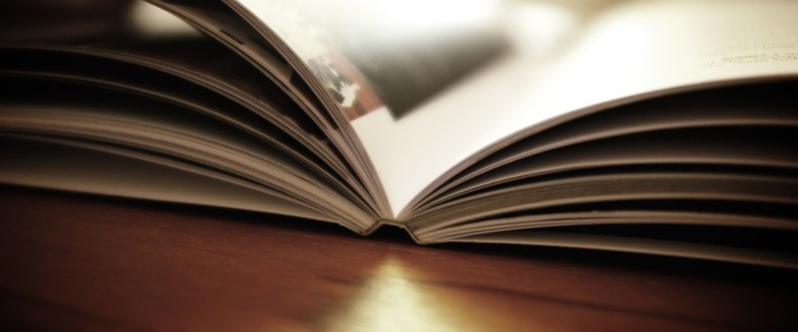 32a RASSEGNA INTERNAZIONALE DELL'EDITORIA DI MONTAGNA 32a RASSEGNA INTERNAZIONALE DELL'EDITORIA DI MONTAGNA