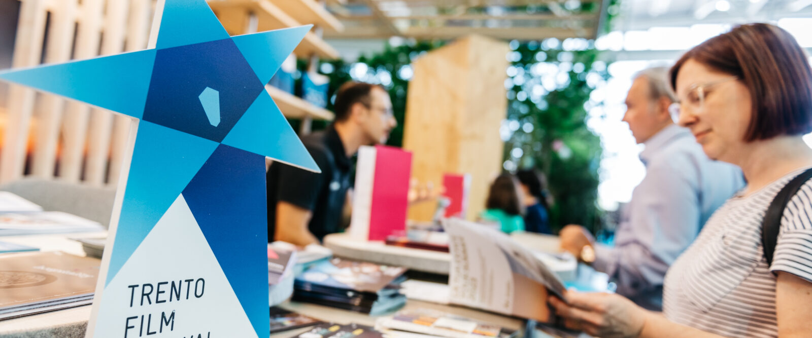 Libri che fanno alzare lo sguardo. Al Salone del Libro di Torino ritorna la Sala della Montagna