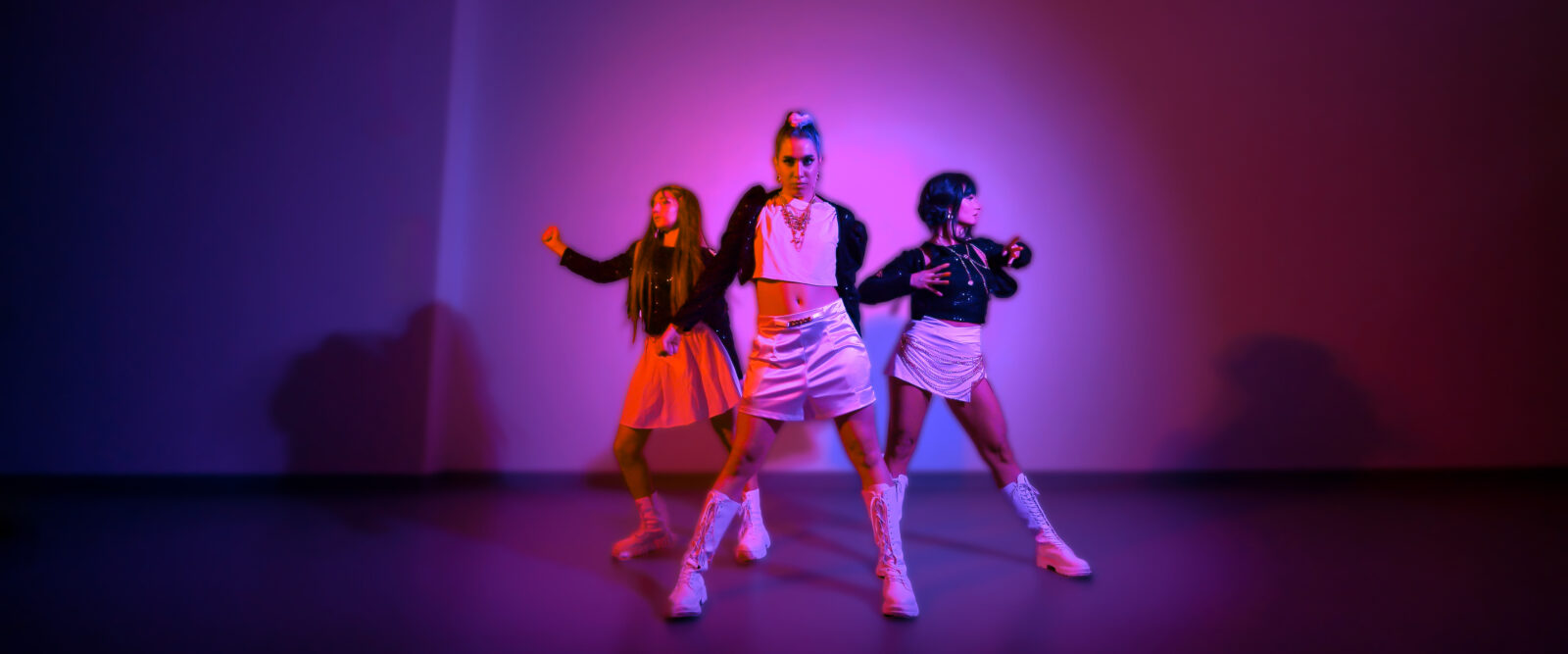 K-POP VIBES: PERFORMANCE AND WORKSHOP