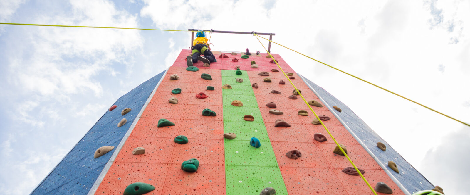 LA CITTÀ SI ARRAMPICA